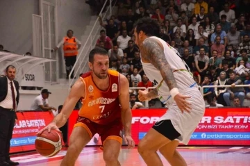 Türkiye Sigorta Basketbol Süper Ligi: Aliağa Petkimspor: 76 - Galatasaray: 74
