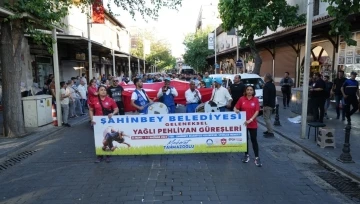 Türkiye Yağlı Güreş Ligi 2. Etabı Gaziantep’te kortejle başladı
