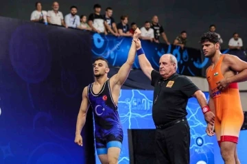 U17 Dünya Güreş Şampiyonası’nı Türkiye 8 madalya ile tamamladı
