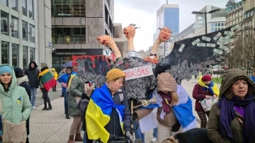 Ukrayna savaşının 1. yıldönümünde Brüksel’de yürüyüş
