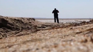 Ukrayna’da sel suları çekilince geniş bataklıklar ortaya çıktı