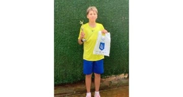 Ukraynalı tenisçiye Adana'dan destek