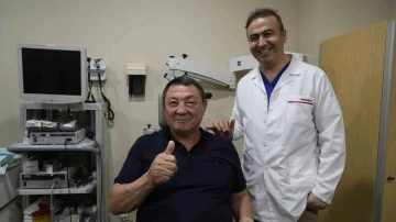 Ülkesinde ’göz tümörüsün’ denilen hasta, Antalya’da 1,5 saate sağlığına kavuştu
