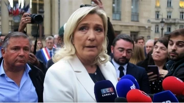 Ulusal Birlik Partisi lideri Le Pen: &quot;Bir yasa var ancak uygulanmıyor&quot;
