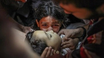 UNİCEF: Gazze’de yaklaşık 800 bin çocuk yerinden edildi