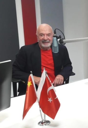 Ünlü sunucu Erkan Yolaç hayatını kaybetti
