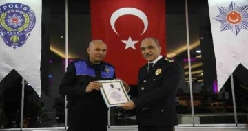 Üstün başarı gösteren polislere ödül verildi