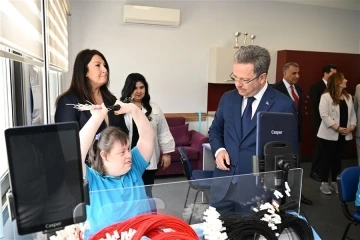 Vali Ünlü, OSB Zihinsel Engelliler Korumalı İşyerini ziyaret etti
