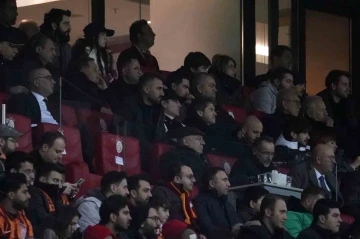 Vincenzo Montella, Galatasaray - Adana Demirspor maçını izledi
