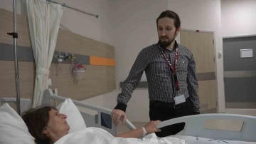 Yalova Eğitim ve Araştırma Hastanesi’nde yeni teknikle ilk defa kalp pili takıldı
