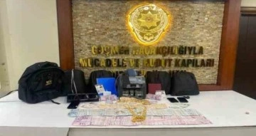 Yasa dışı para transferi yapılan bakkal görünümlü iş yerine polis baskını: 11 gözaltı
