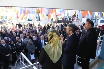 Yeniden aday gösterilen Başkan İsmail Say, Edremit’te vatandaşlarla buluştu
