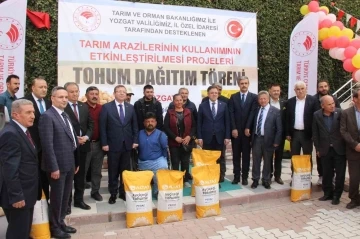 Yozgat’ta bin 50 çiftçiye yağlık ayçiçeği ve nohut tohumu dağıtıldı
