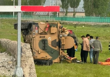 Yüksekova’da askeri araç devrildi: 2 yaralı
