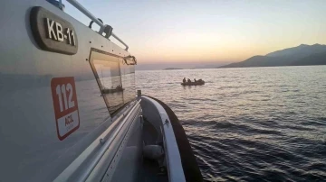 Yunanistan’ın geri ittiği 6 göçmen kurtarıldı
