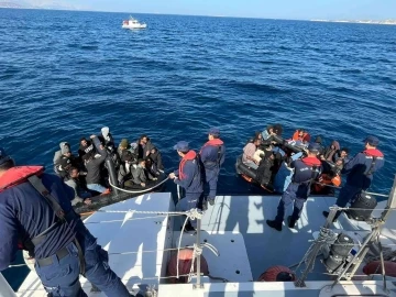 Yunanistan’ın ittiği 193 düzensiz göçmen kurtarıldı
