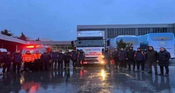 Zeytinburnu yardım için deprem bölgesinde