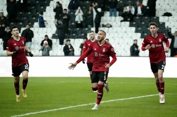 Ziraat Türkiye Kupası: Beşiktaş: 2 - Eyüpspor: 0 (İlk yarı)
