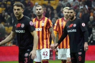 Ziraat Türkiye Kupası: Galatasaray: 0 - Fatih Karagümrük: 1 (İlk yarı)

