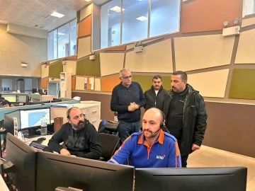 Zonguldak Valisi Hacıbektaşoğlu, AFAD merkezindeki çalışmaları ve dere yataklarını denetledi
