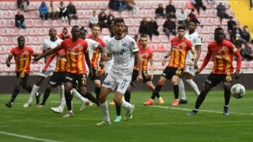 Zorlu maçta gol sesi çıkmadı! Kayseri'de puanlar paylaşıldı